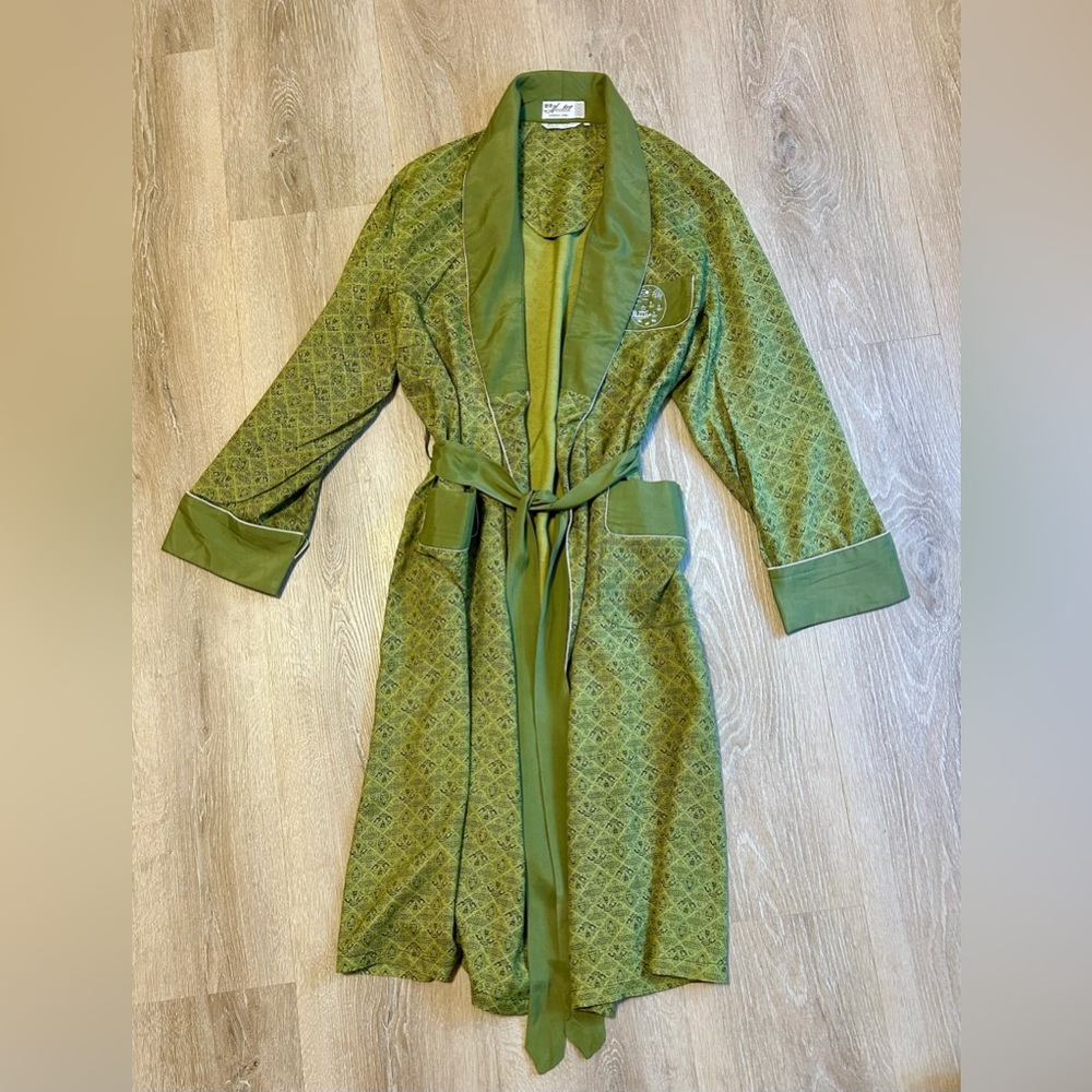 Health Shanghai China Vintage Green Robe
